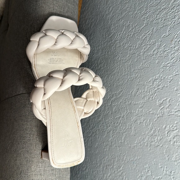 White chunky rope braided strap heels: size 41 - Picture 2 of 2